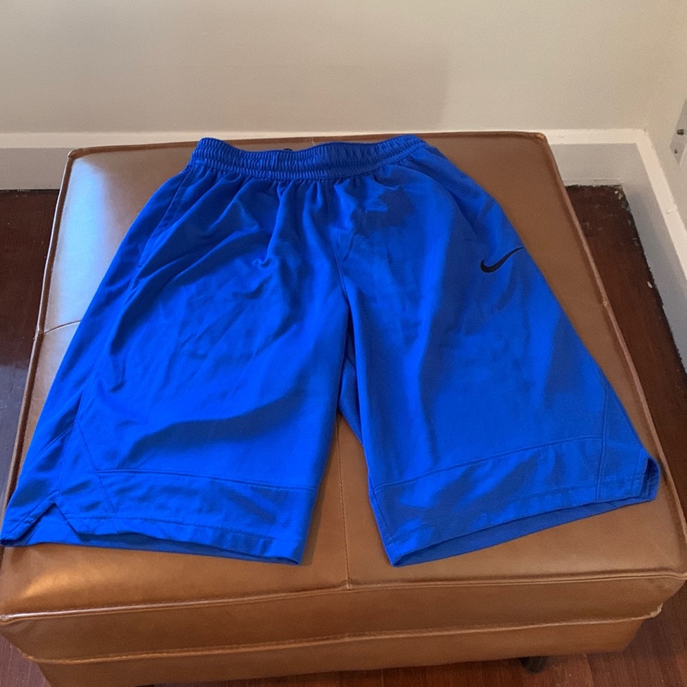 Nike Men’s Basketball Shorts, Sz M